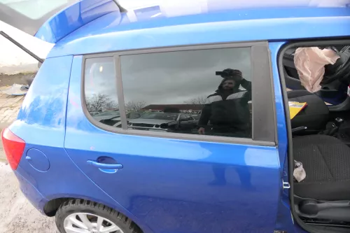 Skoda Fabia 5J Limousine Tür hinten rechts blau LF5W (178613)