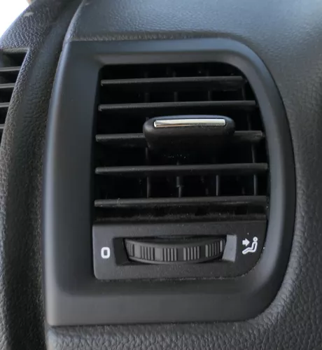 Skoda Fabia Roomster 5J Lüftungsdüse Düse Lüftung vorne linls 5J0819701M (178627)