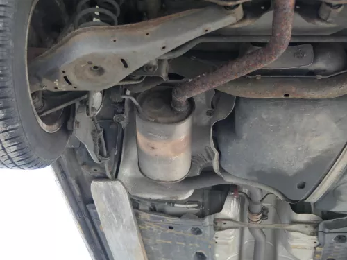 VW Golf 5 + 5M Plus Auspuff Mittelschalldämper + Ends hinten 1,6 BLP BAG BLF FSI (178725)