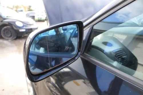 Audi A3 8L elektrischer Spiegel Außenspiegel links mit Glas schwarz LY9B