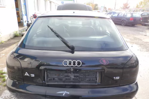 A3 8L bisBj.ca1999 Heckklappe Kofferraumklappe Klappe hinten schwarz LY9B Scheib