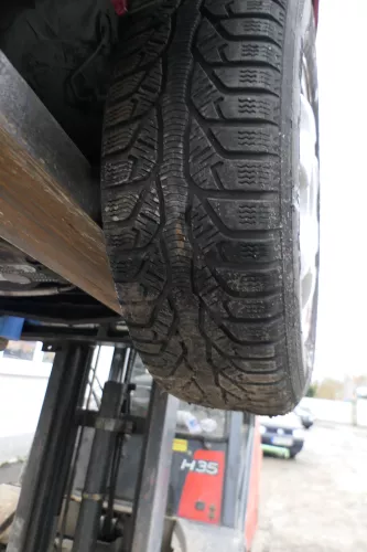 4x VW Golf Passat Reifen 195/65 R15 91V Winterreifen 4x ca. 5-6 mm NUR REIFEN (178901)