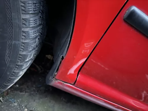 VW Golf 4 1J Kotflügel vorne links rot LY3D - kleine Hageldellen (178903)