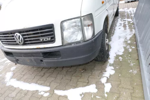 VW LT 35 2D Stoßstange vorne Frontstoßstange schwarz (179068)