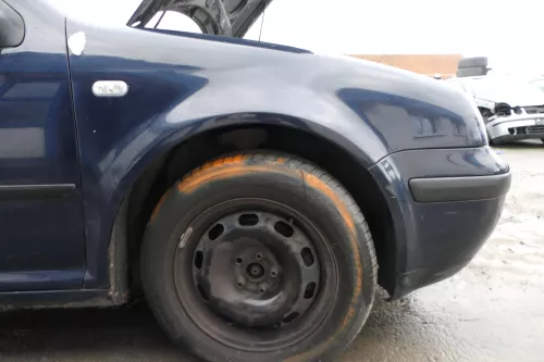 VW Golf 4 Kotflügel vorne rechts blau LA5G