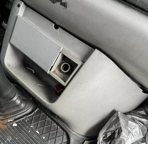 VW T4 Aschenbecher Zigarettenanzünder 2D0857305  U71 grau