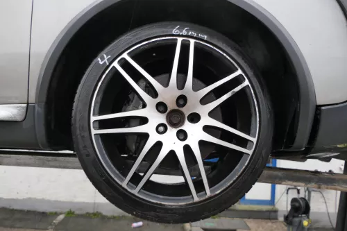 4x 3BG A6 4B Alufelgen Felgen KBA 47855 6-7mm 225/40 RR18 92W Reifen 18 Zoll