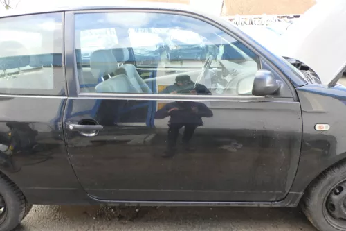 VW Lupo Seat Arosa Tür vorne rechts Beifahrertür schwarz L041 (mechanischerFenst