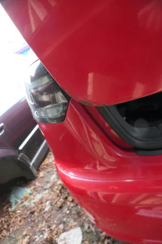 Audi A3 8P 4/5-Türer Heckklappe Klappe hinten rot LY3J Spoiler Scheibe (179495)