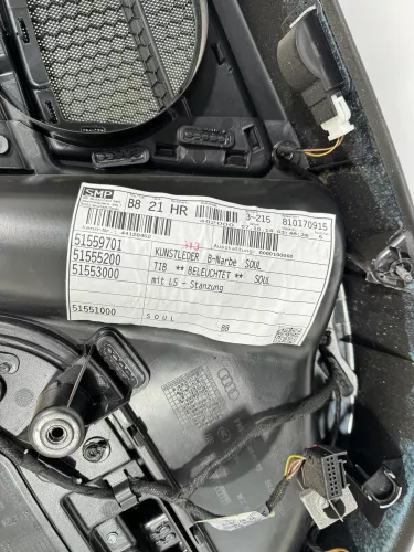 1x A4 8K B8 Türverkleidung Verkleidung Tür hinten rechts schwarz schwarz K-Leder (179601)