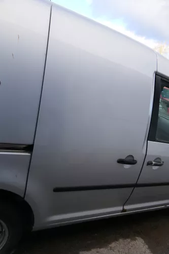 VW Caddy 3 2k Tür hinten rechts silber LA7W Schiebetür (179723)