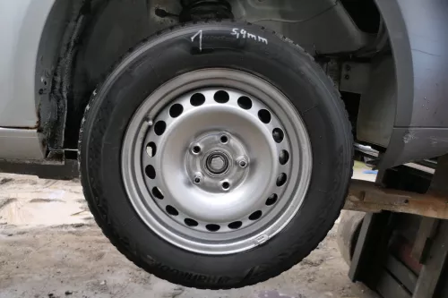 4x Felgen Caddy 2K 195/65 R15 Winterreifen Felge 6jx15H2 ET47 Reifen 6-7mm