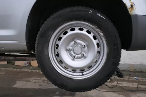 4x Felgen Caddy 2K 195/65 R15 Winterreifen Felge 6jx15H2 ET47 Reifen 6-7mm (179725)