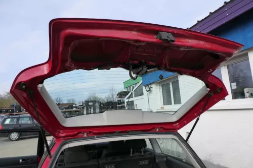 VW Passat 3B Kombi Variant Heckklappe Klappe hinten mit Scheibe rot LY3D (179880)
