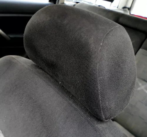 1x Golf 4 Bora Passat 3B 3BG Kopfstütze vorne vorn schwarz