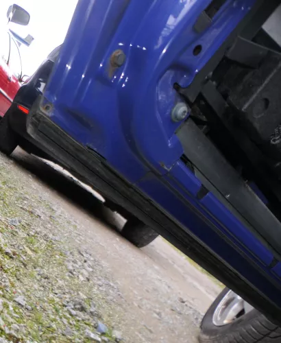 Audi A3 8L Tür nur das Türblatt vorne links schwarz blau Facelift 2/3-Türer (179903)