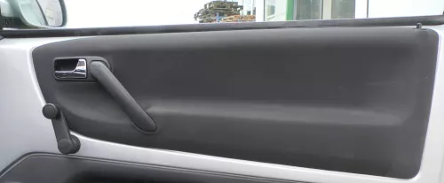 1x VW Lupo Arosa Türverkleidung Verkleidung Tür vorne rechts oben schwarz