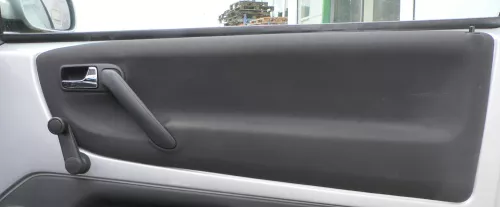 1x VW Lupo Arosa Türverkleidung Verkleidung Tür vorne rechts oben schwarz