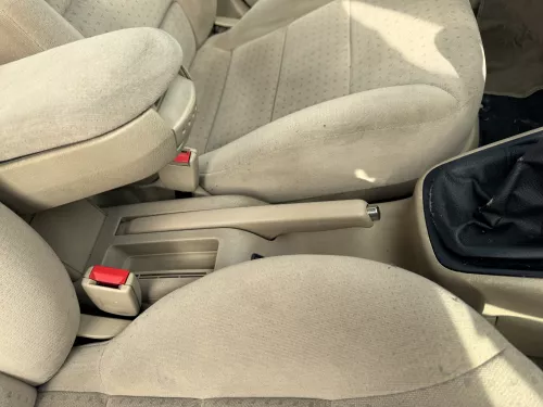 VW Golf 4 Bora Mittelarmlehne Armlehne original mitte besch beige hellbeige (179991)