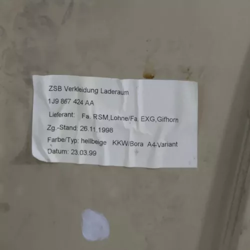 VW Golf 4 Variant Abdeckung Verkleidung Kofferraum hinten rechts hellbeige beige (180001)