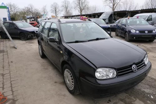 VW Golf 4 1J Stoßstange vorne Stoßfänger vorn schwarz LC9Z Frontstoßstange (180016)