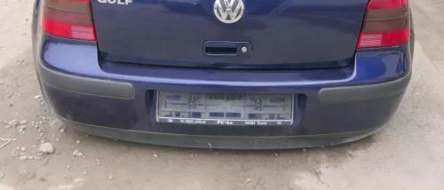 VW Golf 4 Limousine Stoßstange hinten Heckstoßstange Stoßfänger blau LB5N