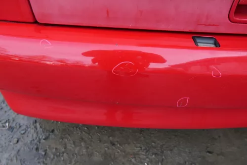 VW Polo 6N Stoßstange hinten 2-geteilte Heckstoßstange rot LP3G Stoßfänger (180282)