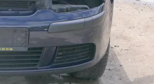 VW Golf 5 1K V Stoßstange vorne Frontoßstange Stoßfänger blau LA5G (180326)