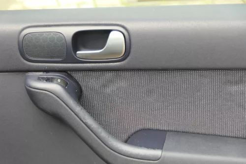 1x A3 8L Türverkleidung Verkleidung Tür vorne rechts 4/5-Türer maritimblau blau (180344)