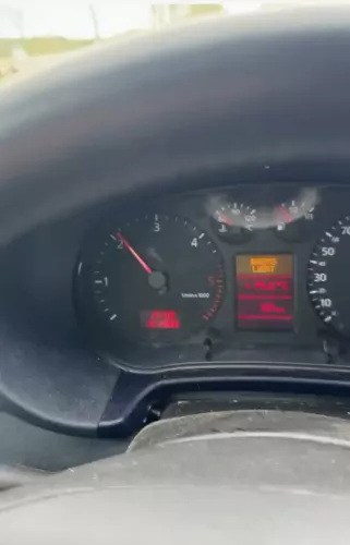 Audi A3 8L Tacho Tachometer Kombiinstrument 8L0920932D 443.000km TDI Diesel (180419)