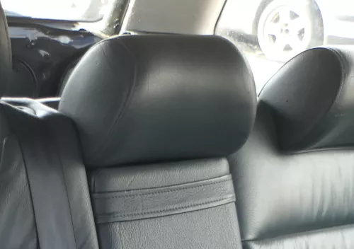 1x A4 B5 A6 4B Kopfstütze hinten Mitte Leder grün lago Buffalino