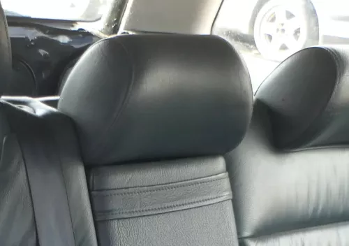1x A4 B5 A6 4B Kopfstütze hinten Mitte Leder grün lago Buffalino
