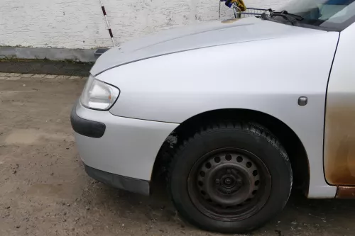 Seat Ibiza 6K Vario Kotflügel vorne links silber LS7N Facelift 1999-2002