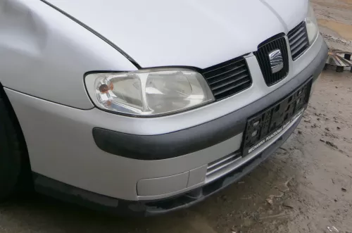 Seat Ibiza 6K Stoßstange Frontstoßstange vorne silber LS7N Facelift ab1999 Grill (180562)