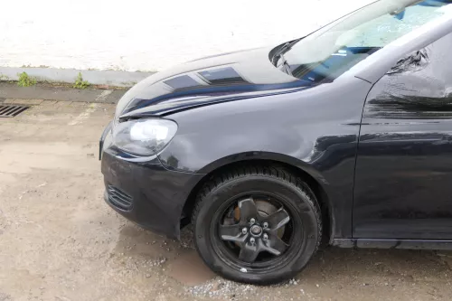 VW Golf 6 Variant Kombi AJ5 Kotflügel vorne links schwarz LC9X - Rost