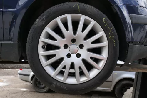 4x A6 4F Alufelgen Sommerreifen Reifen Felgen 225/50 R17 98Y  6-7mm 4f0601025AK (180657)