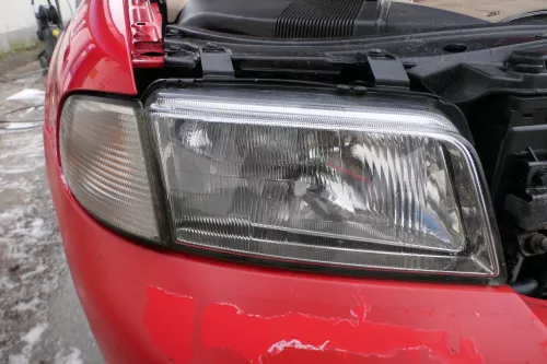 Audi A4 B5 Kombi + Limo Stoßstange vorne Frontstoßstange rot LY3H Facelift (180686)