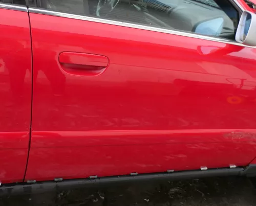 Audi A4 B5 Tür vorne rechts rot LY3H (Leiste+Griff beachten) Facelift (180691)