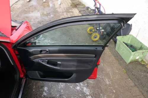 1x Audi A4 B5 Türverkleidung Verkleidung Tür vorne rechts (180701)