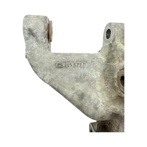 VW Golf Halter Konsole Lichtmaschine Servopumpe Träger 028145521B (180835)