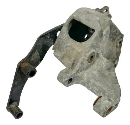 VW Golf Halter Konsole Lichtmaschine Servopumpe Träger 028145521B (180835)
