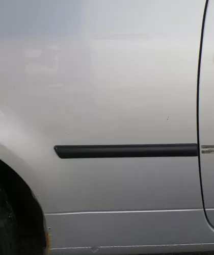 Lupo NUR Zierleiste Leiste Abdeckung Seite Seitenteil rechts hinten - schwarz