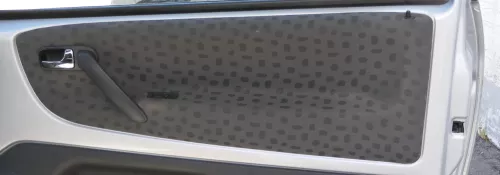1x VW Lupo Arosa Türverkleidung Verkleidung Tür vorne rechts oben schwarz