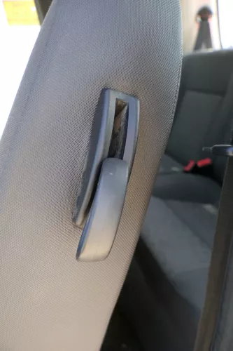 Arosa Lupo Sitz vorne links Fahrersitz Höhenverstellung (180900)