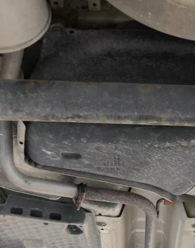 VW Polo 9N3 9N 6R Auspuff Zwischenrohr Abgasrohr 1,2 CGP BME BMD Hosenrohr (180969)