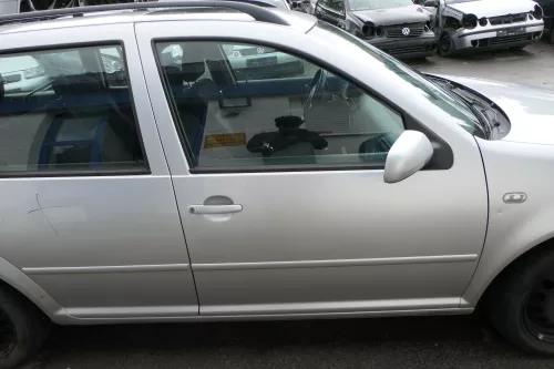 VW Golf 4 Bora Tür vorne rechts Beifahrertür 4/5-Türer+Kombi Variant LA7W silber