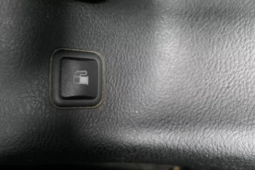 VW Golf 4 Bora Mitteltunnel Aschenbecher hinten Verkleidung schwarz Becherhalter (181019)