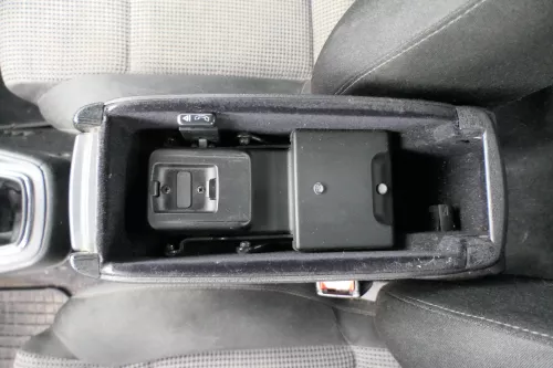 VW Golf 4 Bora Mittelarmlehne Armlehne original mitte - OHNE KEINE Deckel Telefo