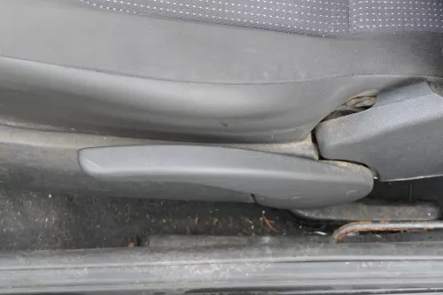 Arosa Lupo Sitz vorne links Fahrersitz Höhenverstellung (181093)