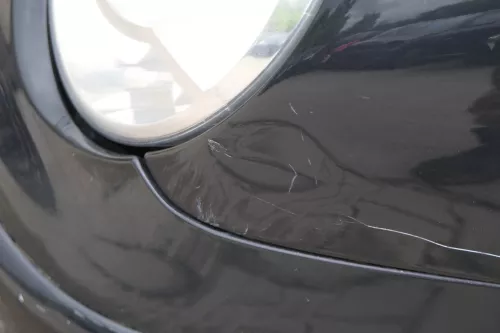 VW Polo 9N Kotflügel vorne links schwarz LC9Z bis ca.Bj.2004   -DELLE (181104)